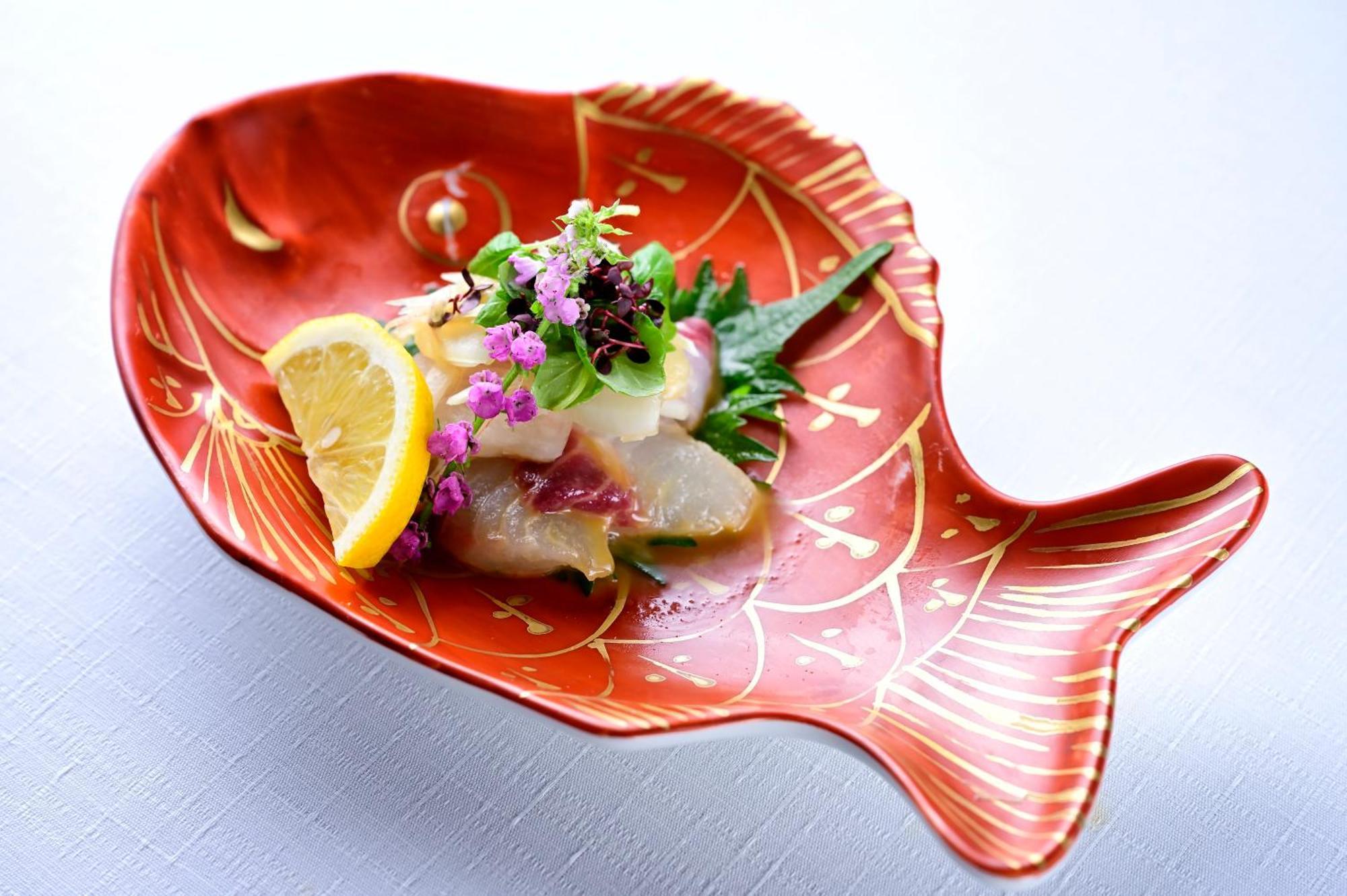 Grand Chariot Hokutoshichisei 135° Hotel Awaji Exterior photo